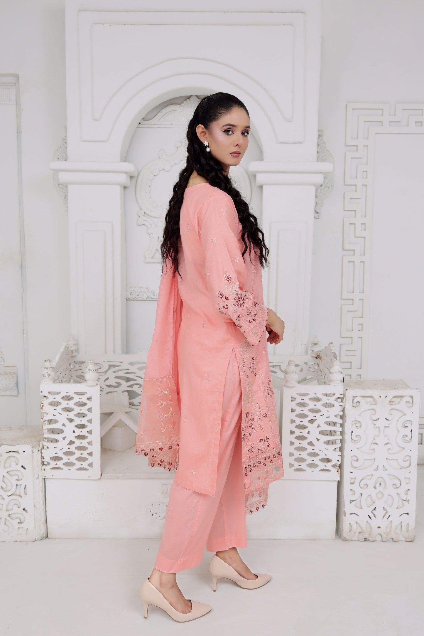 IB906 - 3PC Embroidered Lawn Suit with Bamberg Pallu Dupatta