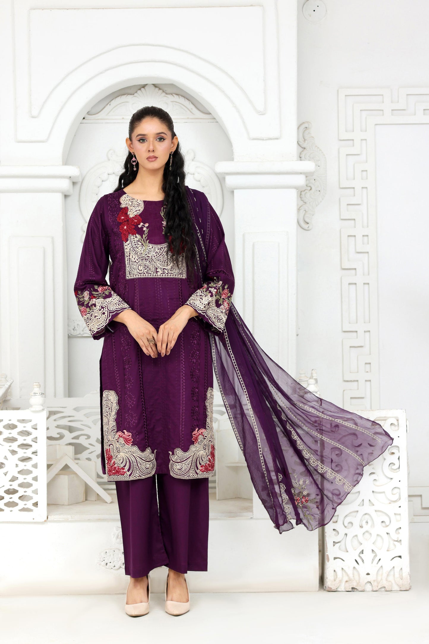 IB907 - 3PC Embroidered Lawn Suit with Bamberg Pallu Dupatta
